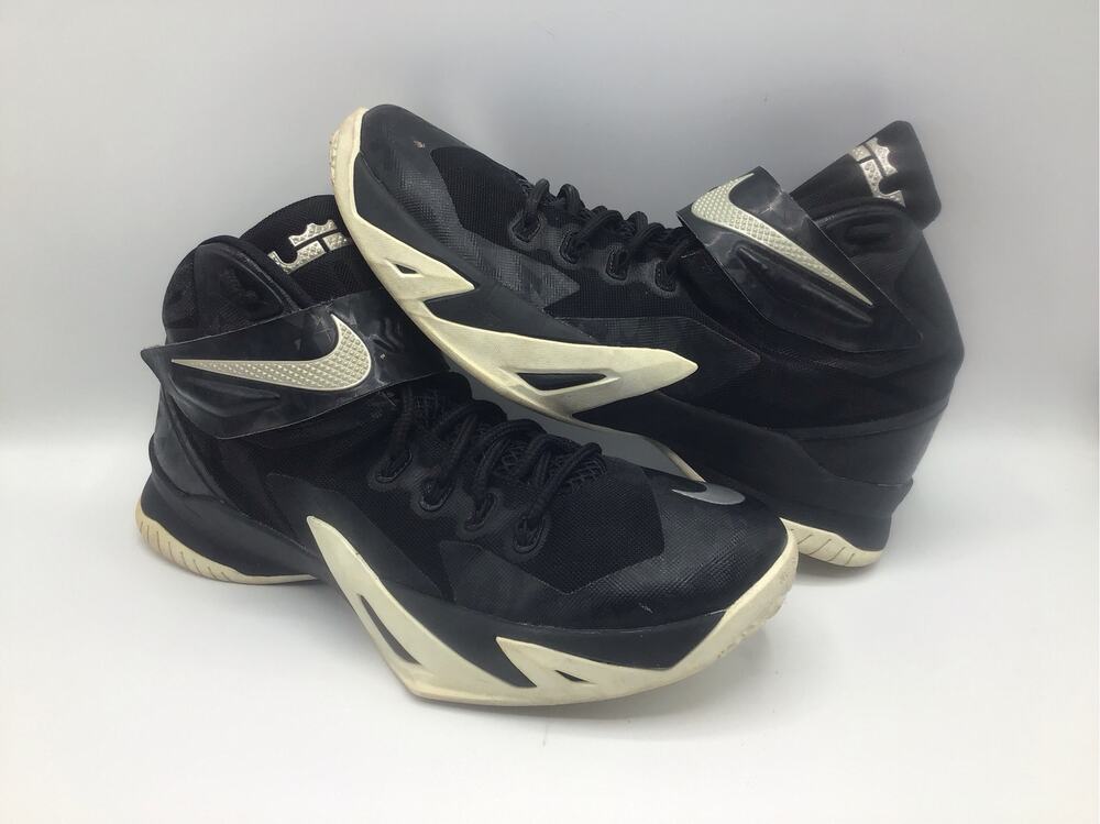 Nike Zoom LeBron Soldier 8 Black Metallic Silver Mens 9.5 High Top 653648-001